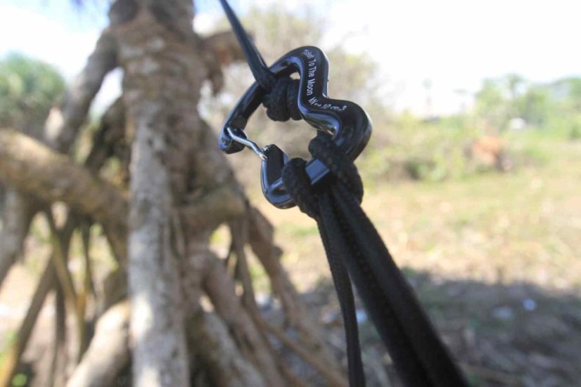TTTM | Carabiner - Farba: Black 10 kN